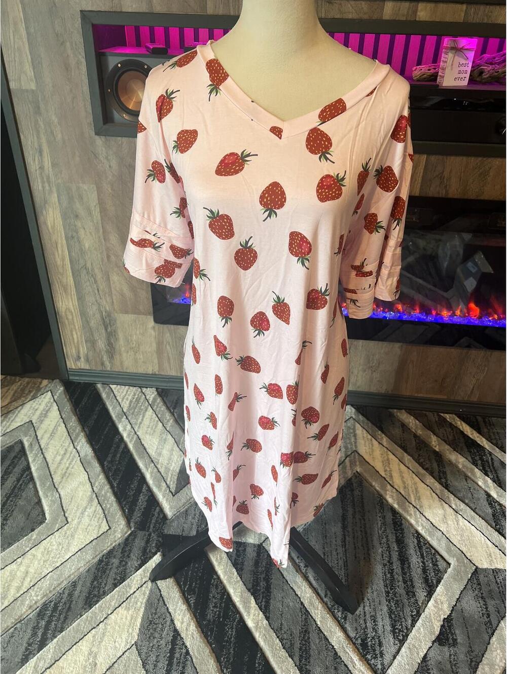Mintreus Pink Strawberry Print Dress Pajamas Moo Moo Size Large